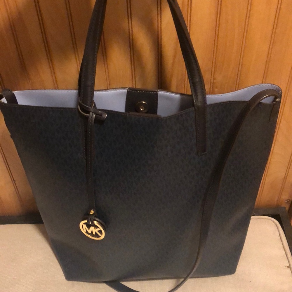 Michael Kors Logo Crossbody Tote